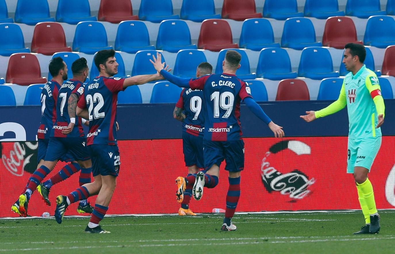 Las jugadas más interesantes del partido entre el Levante y el Granada