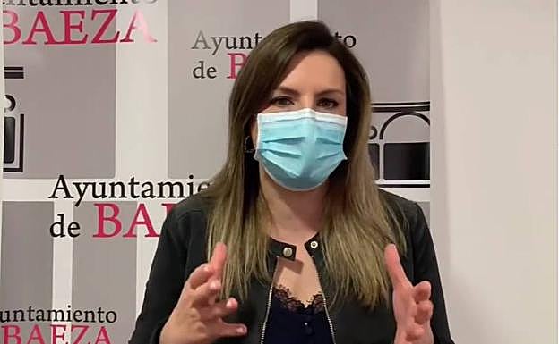 Momento de la intervención de la alcaldesa de Baeza. 