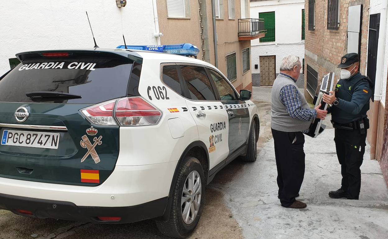 Sucesos en Granada | Cazado el atracador que creó alarma en Íllora al robar en casas con sus moradores dentro