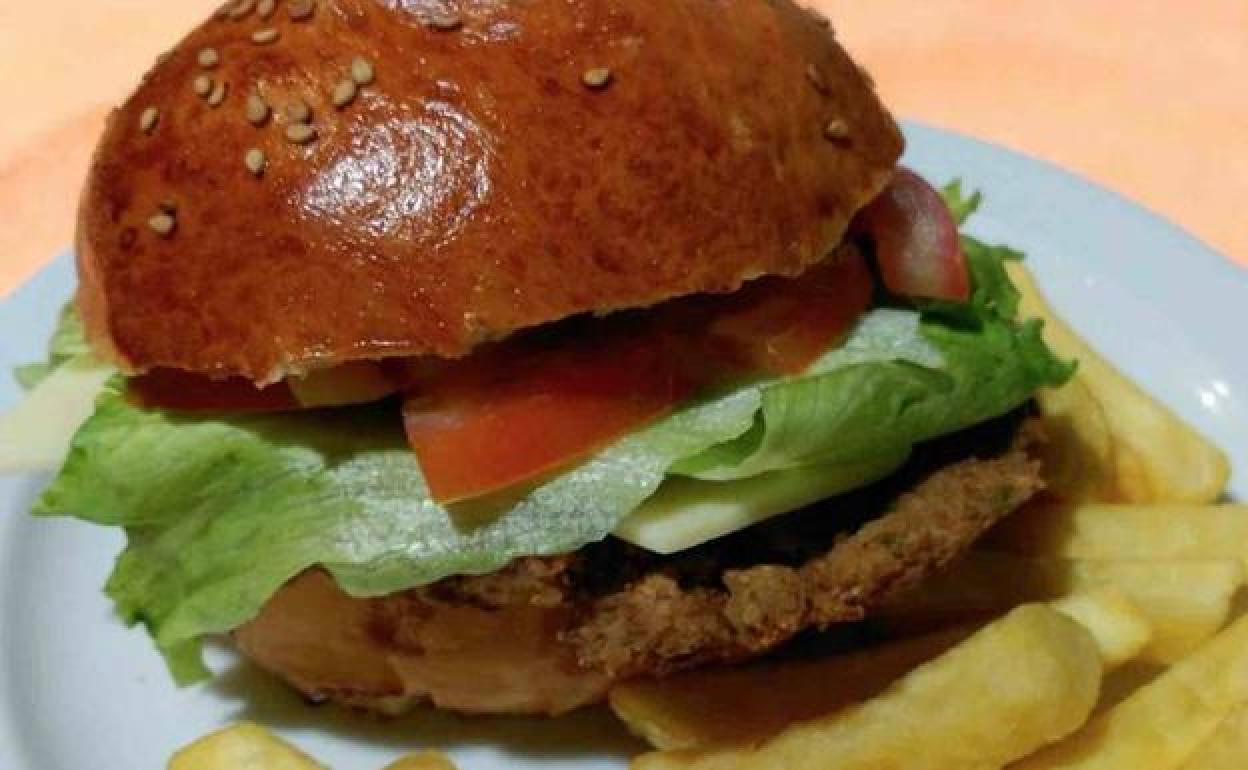 La mejor hamburguesa vegana de los supermercados, según la OCU