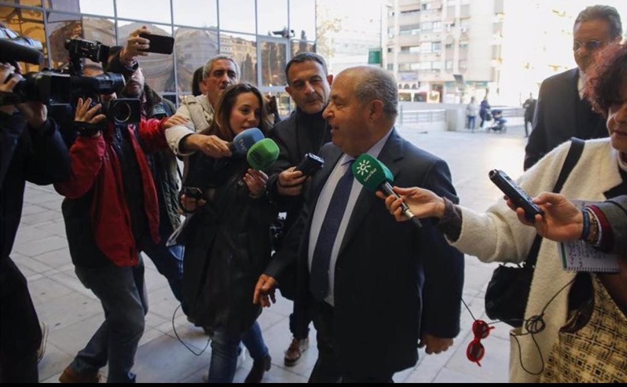 La pieza separada del 'caso Nazarí' que implica a Torres Hurtado e Isabel Nieto llega a la Audiencia de Granada