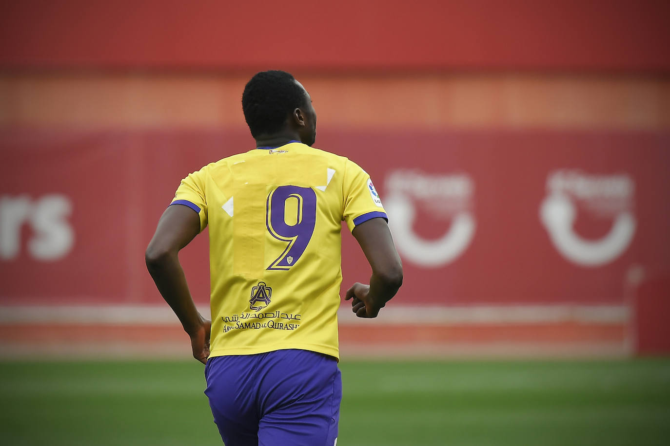 Fotos: Derrota de la UD Almería en el Visit Mallorca Estadi