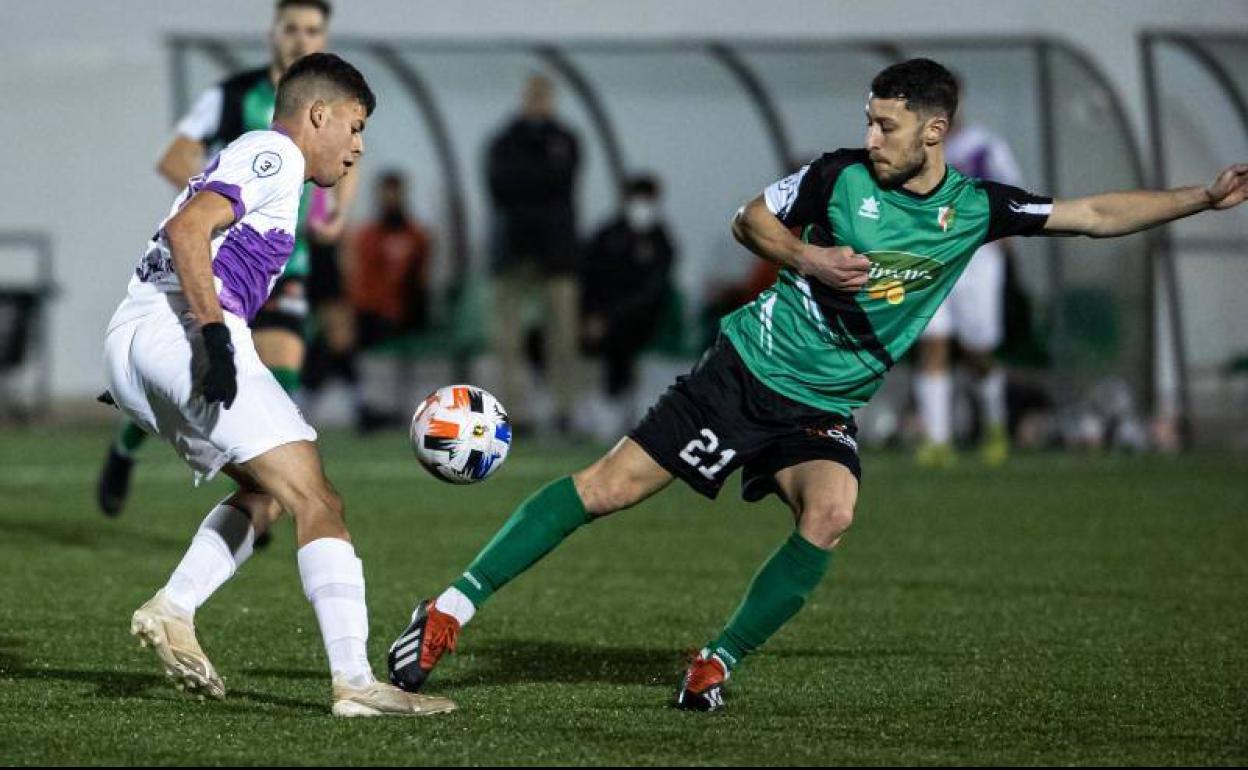 Charaf, el autor del gol jienense. 