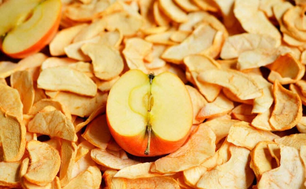 Alerta alimentaria | Aviso de Sanidad por la presencia de sulfitos no declarados en manzanas vendidas en España