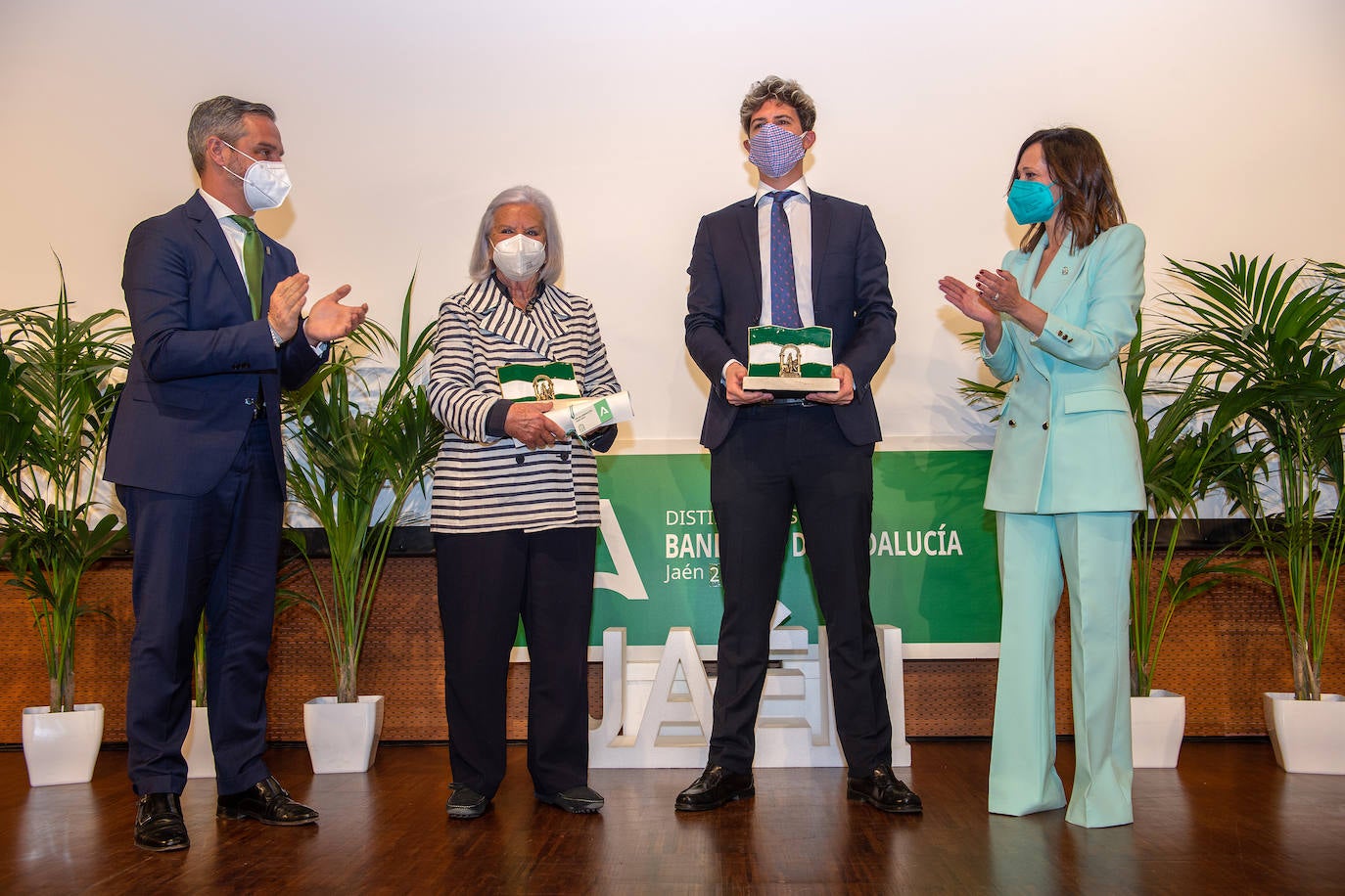 Fotos: Entrega de Banderas de Andalucía en Jaén