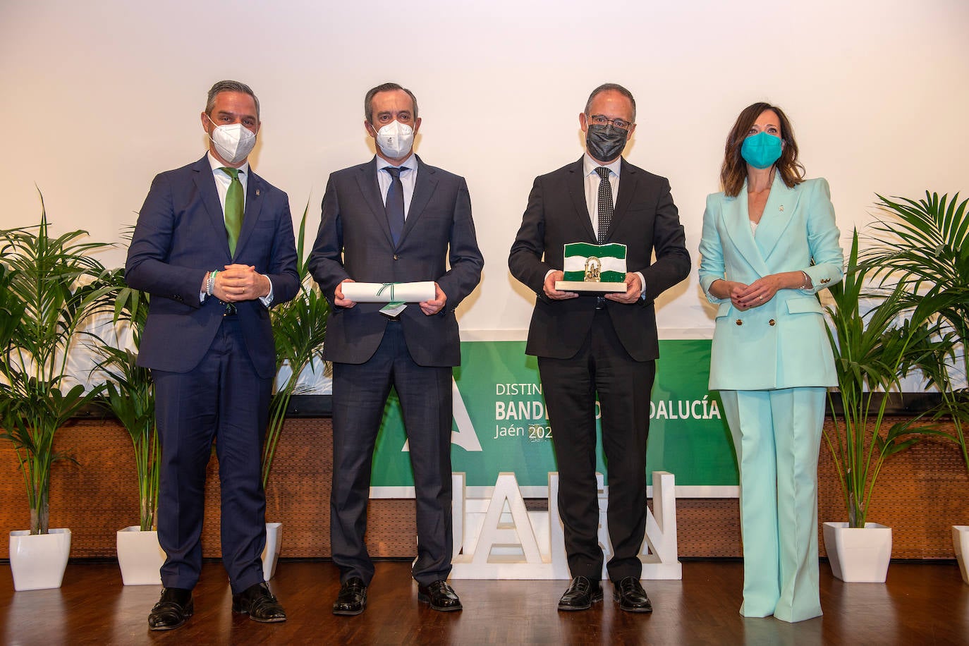 Fotos: Entrega de Banderas de Andalucía en Jaén