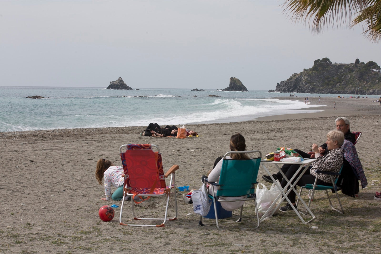 Motril, Salobreña y Almuñécar congregan a los granadinos que aprovechan el relajamiento de las restricciones de la pandemia 