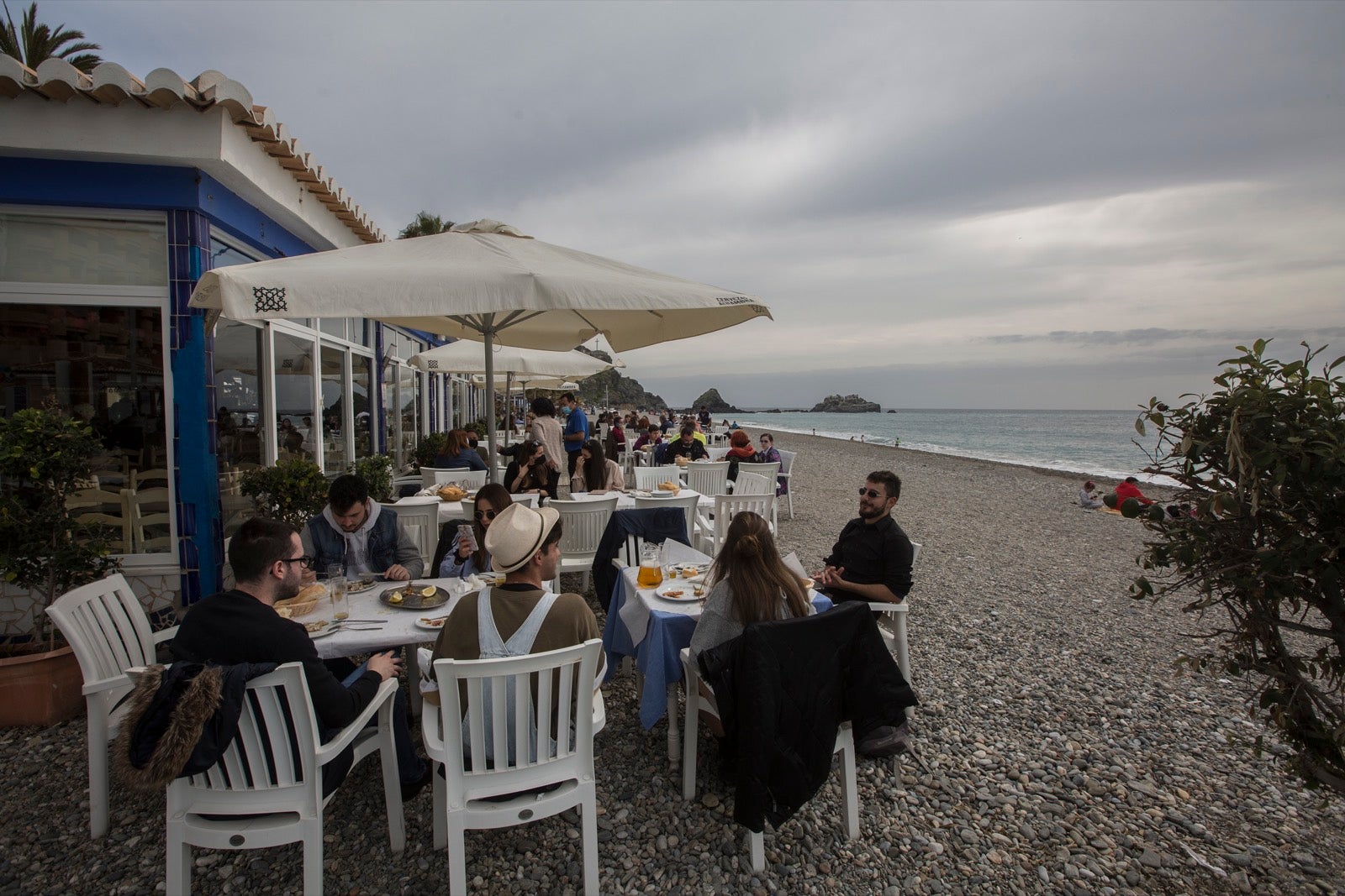 Motril, Salobreña y Almuñécar congregan a los granadinos que aprovechan el relajamiento de las restricciones de la pandemia 