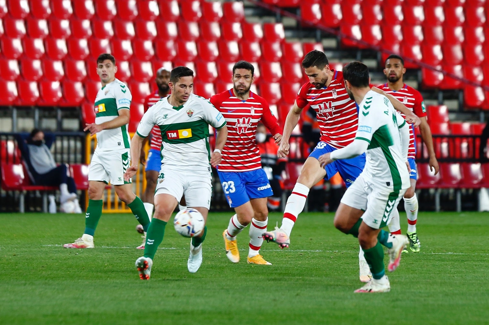 Fotos: Las mejores imágenes del Granada-Elche