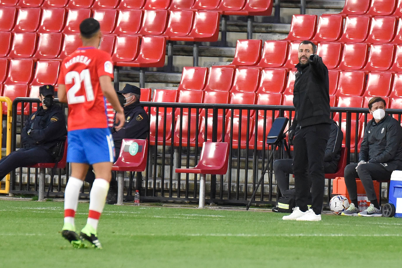 Fotos: Las mejores imágenes del Granada-Elche