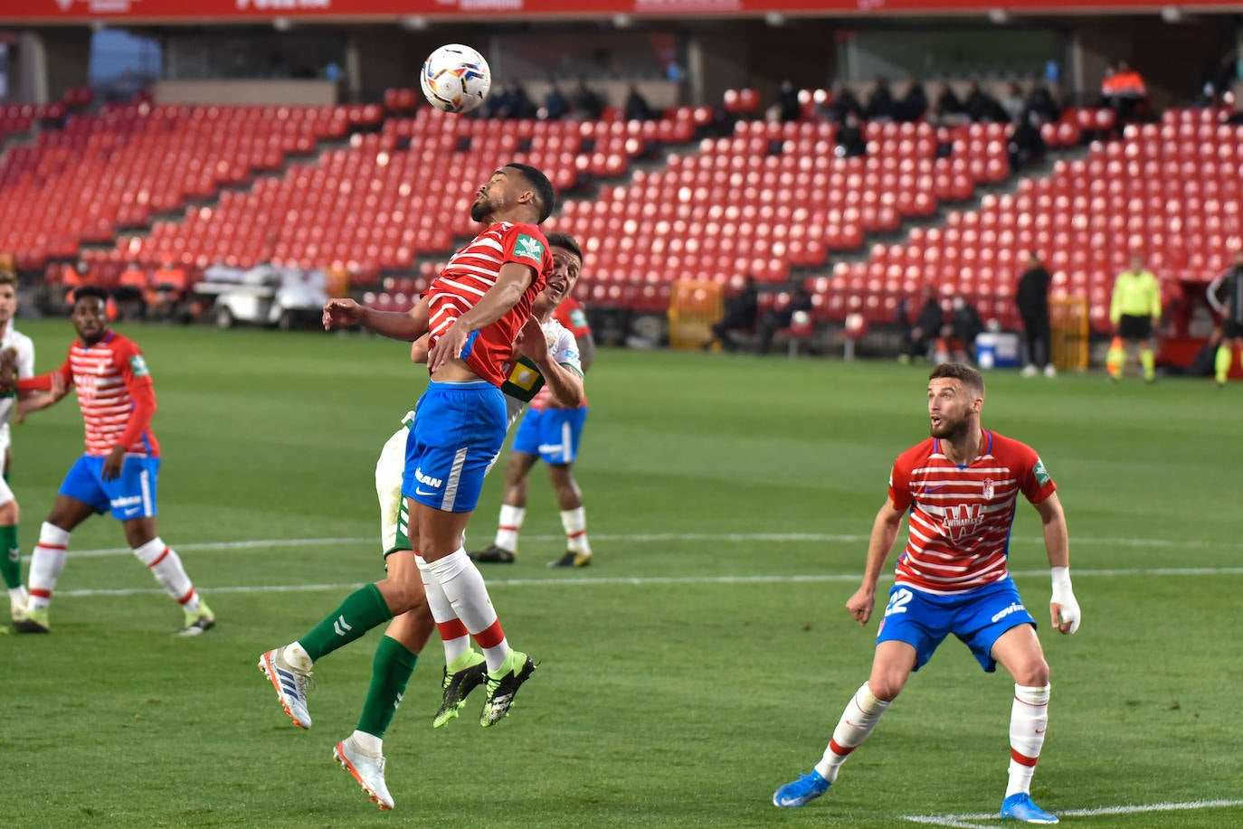Fotos: Las mejores imágenes del Granada-Elche