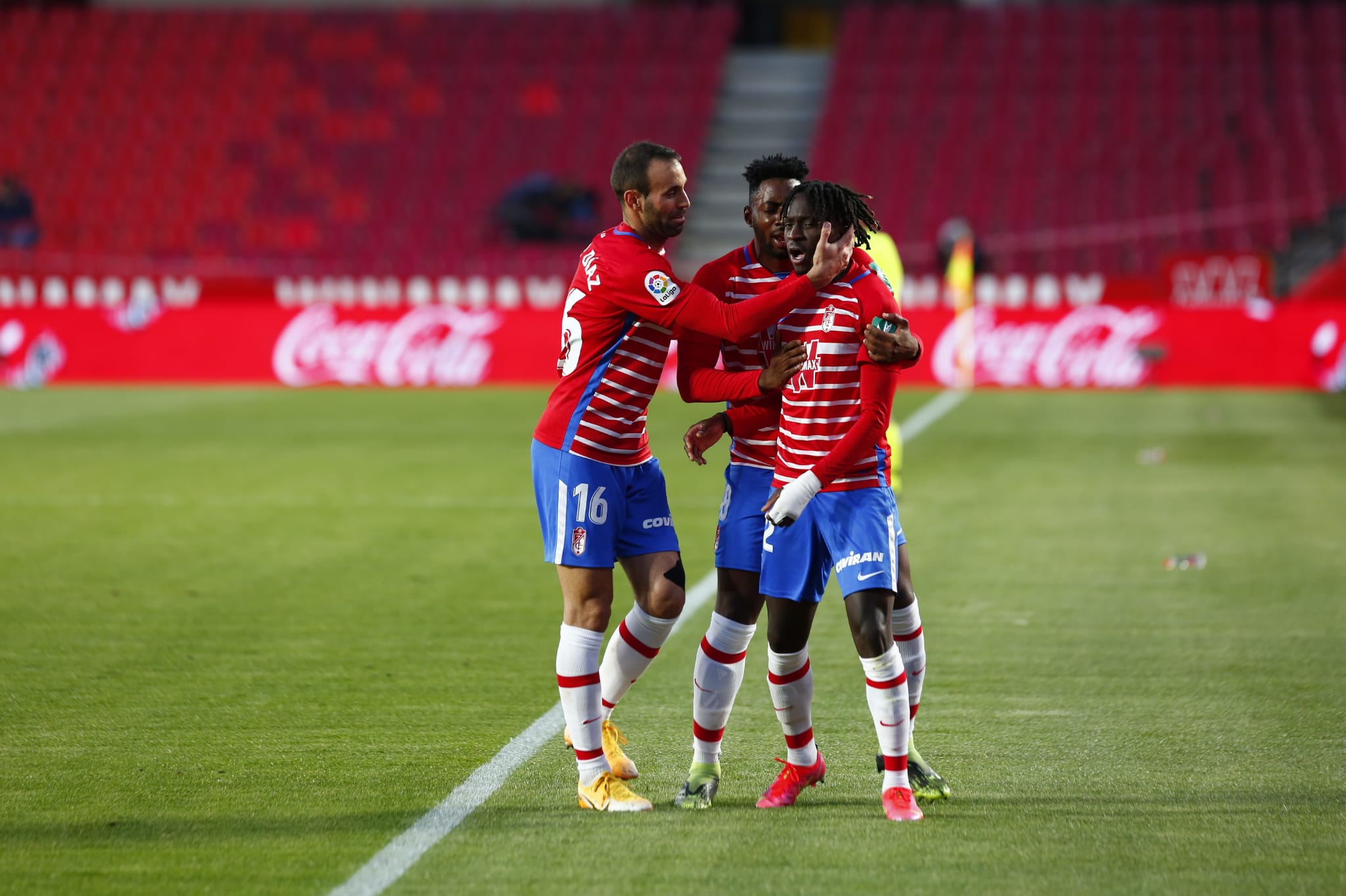 Fotos: Las mejores imágenes del Granada-Elche