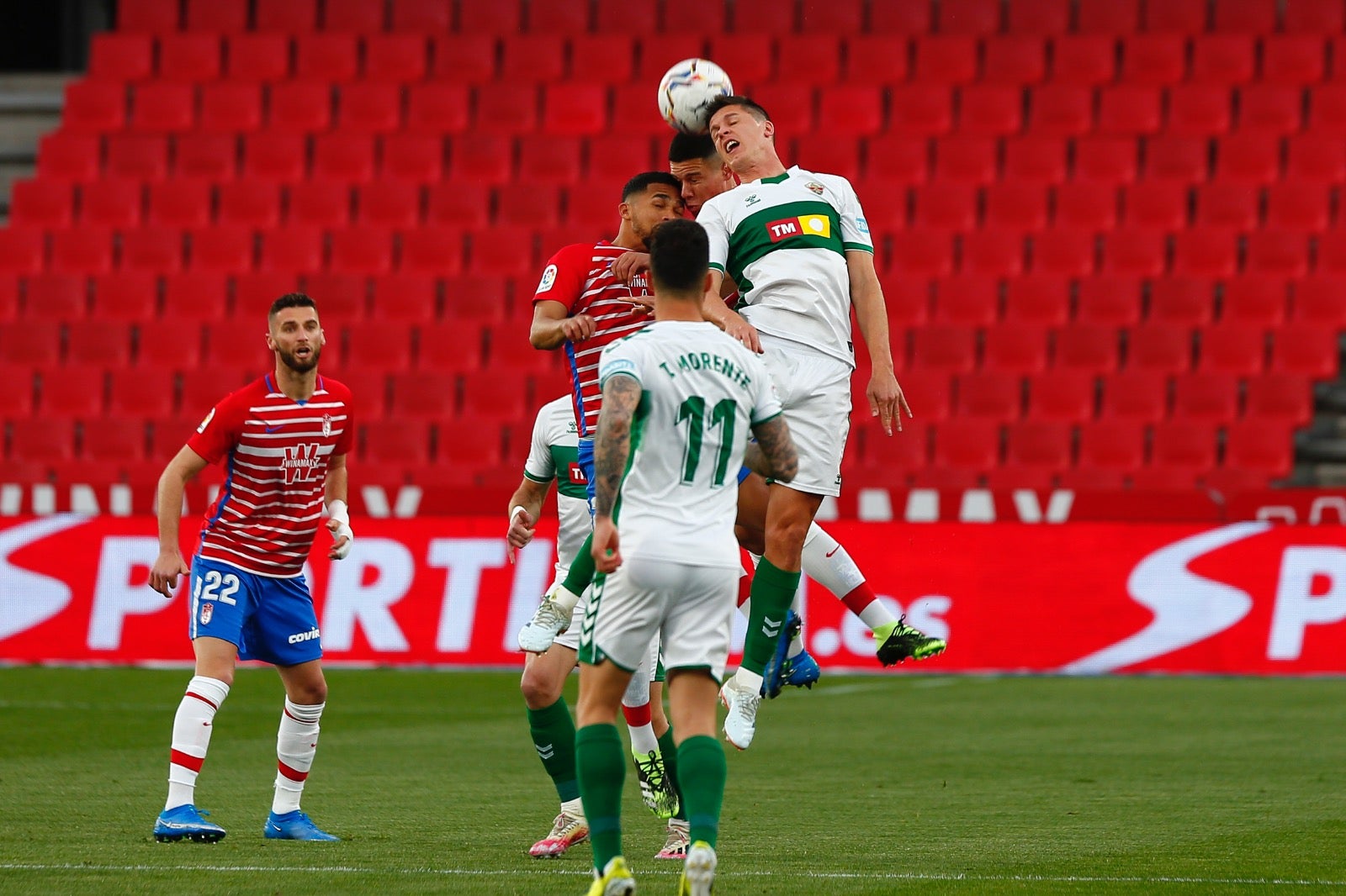 Fotos: Las mejores imágenes del Granada-Elche