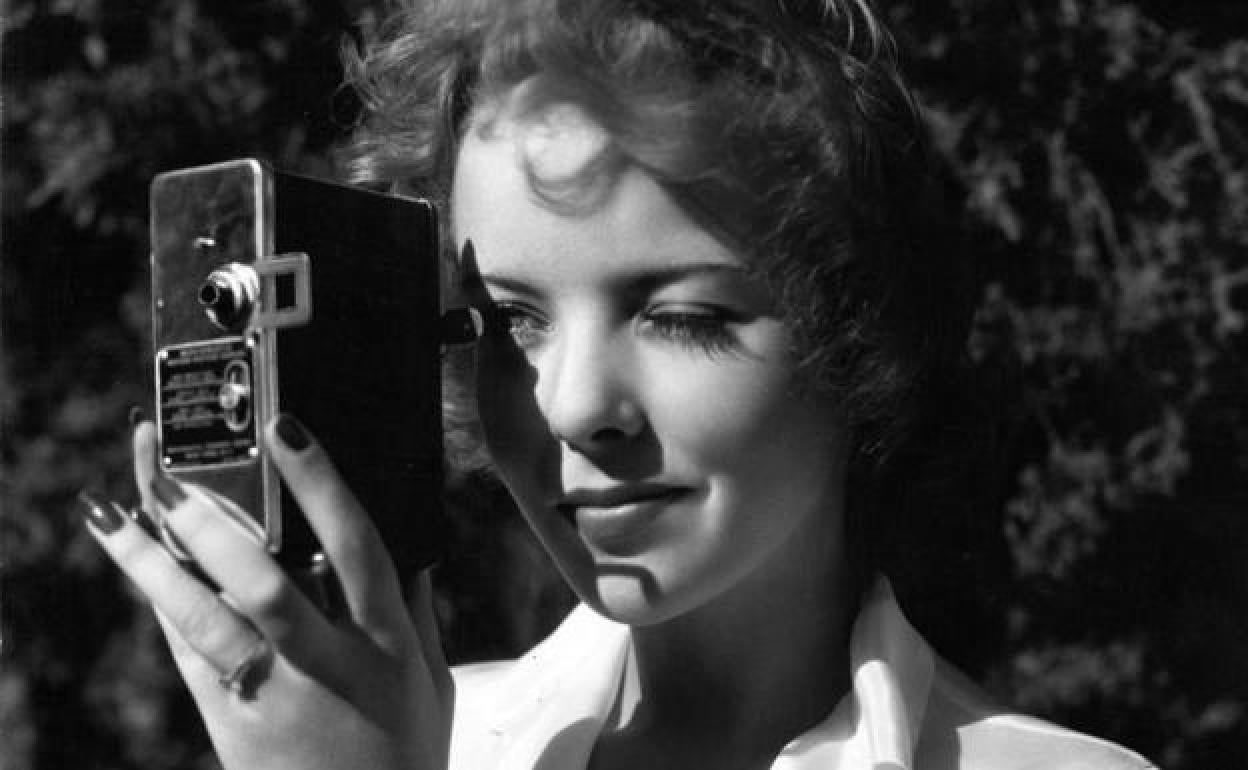 Ida Lupino.