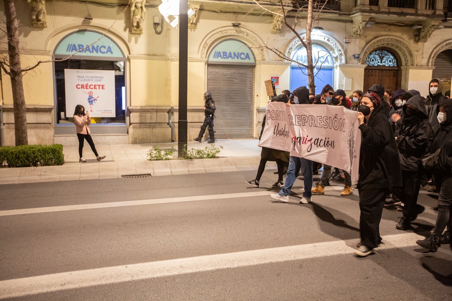 Manifestación entre Puerta Real y la Subdelegación del Gobierno.