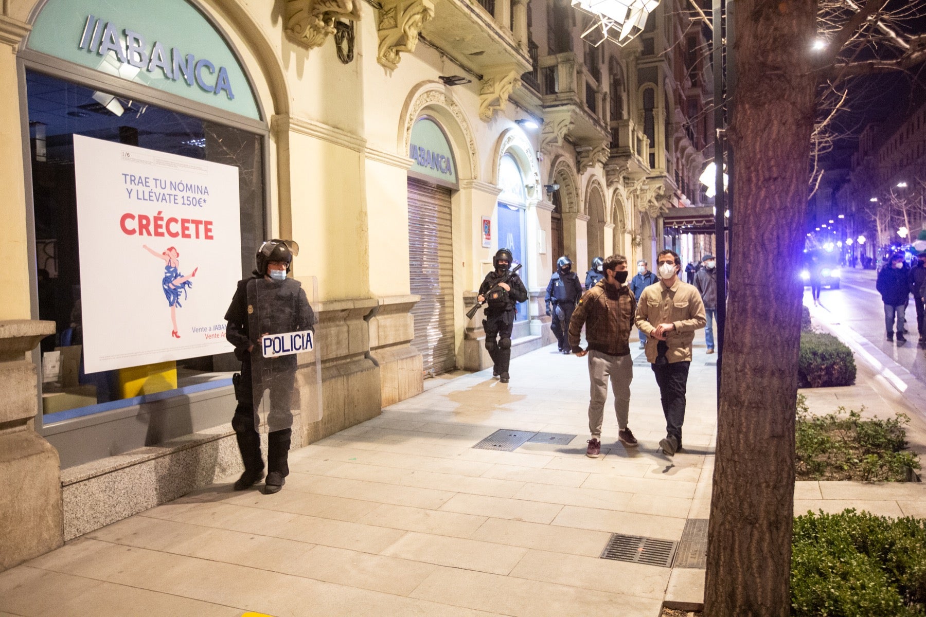 Manifestación entre Puerta Real y la Subdelegación del Gobierno.