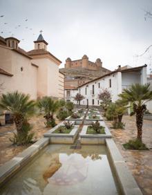 Imagen secundaria 2 - Un pueblo desierto. 