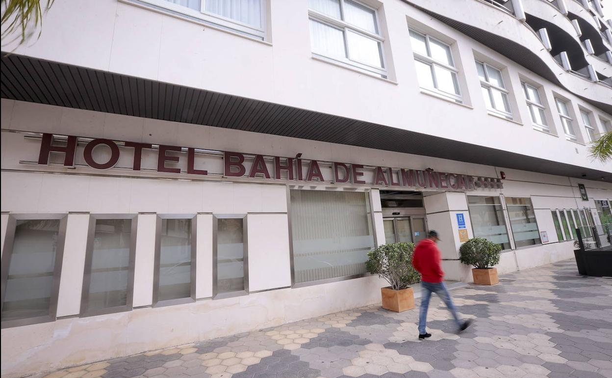 Uno de los hoteles grandes que permanece cerrado en Almuñécar. 