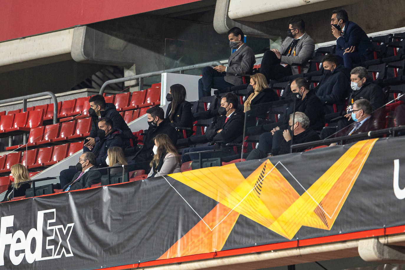 Fotos: Las mejores imágenes del partido Granada-Molde de Europa League