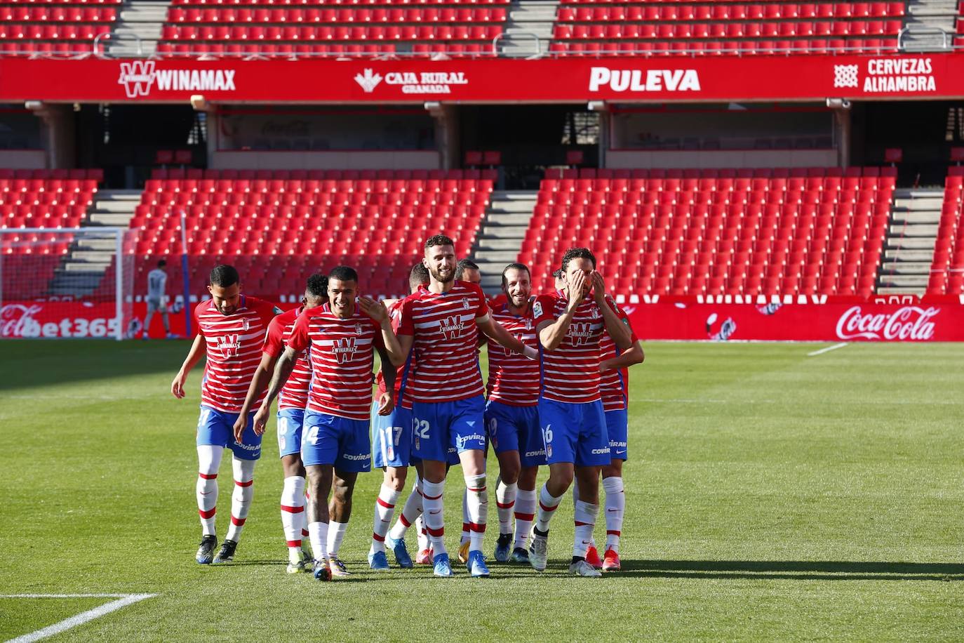 Fotos: Las mejores imágenes del Granada CF - Real Sociedad