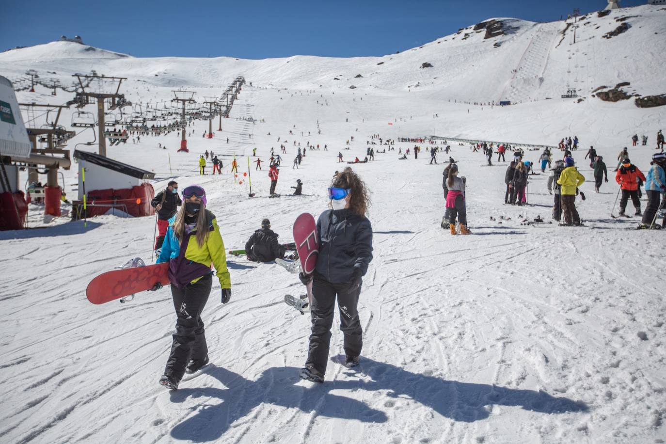 La ocupación hotelera en la estación de esquí se queda bajo mínimos entre semana en un 15% y el sábado y el domingo llega hasta un 30%