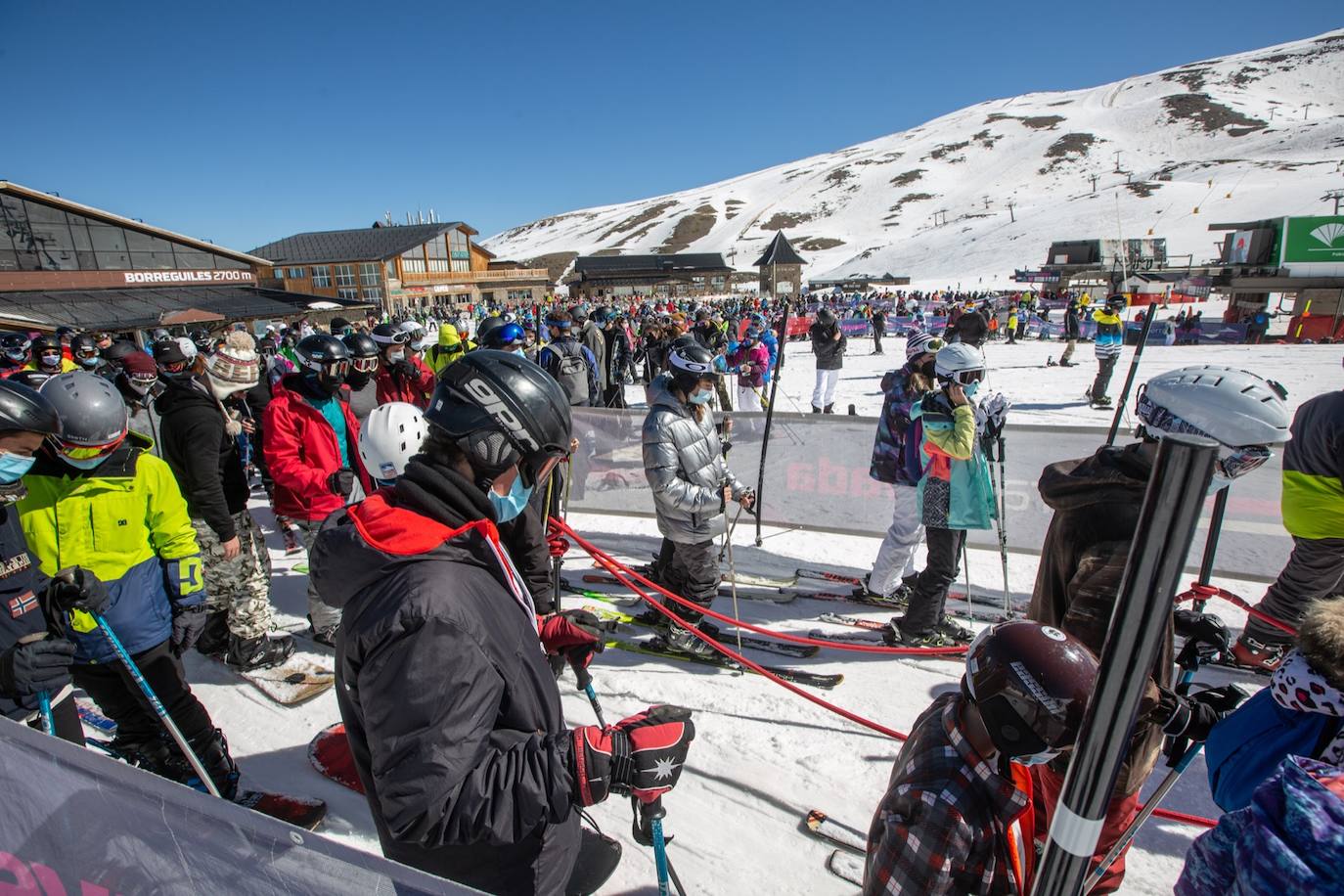 La ocupación hotelera en la estación de esquí se queda bajo mínimos entre semana en un 15% y el sábado y el domingo llega hasta un 30%