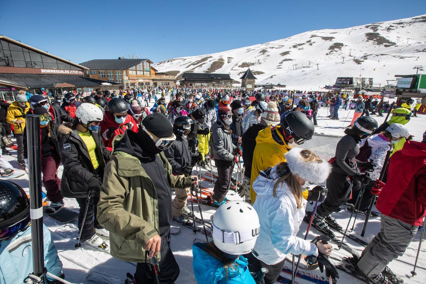 La ocupación hotelera en la estación de esquí se queda bajo mínimos entre semana en un 15% y el sábado y el domingo llega hasta un 30%