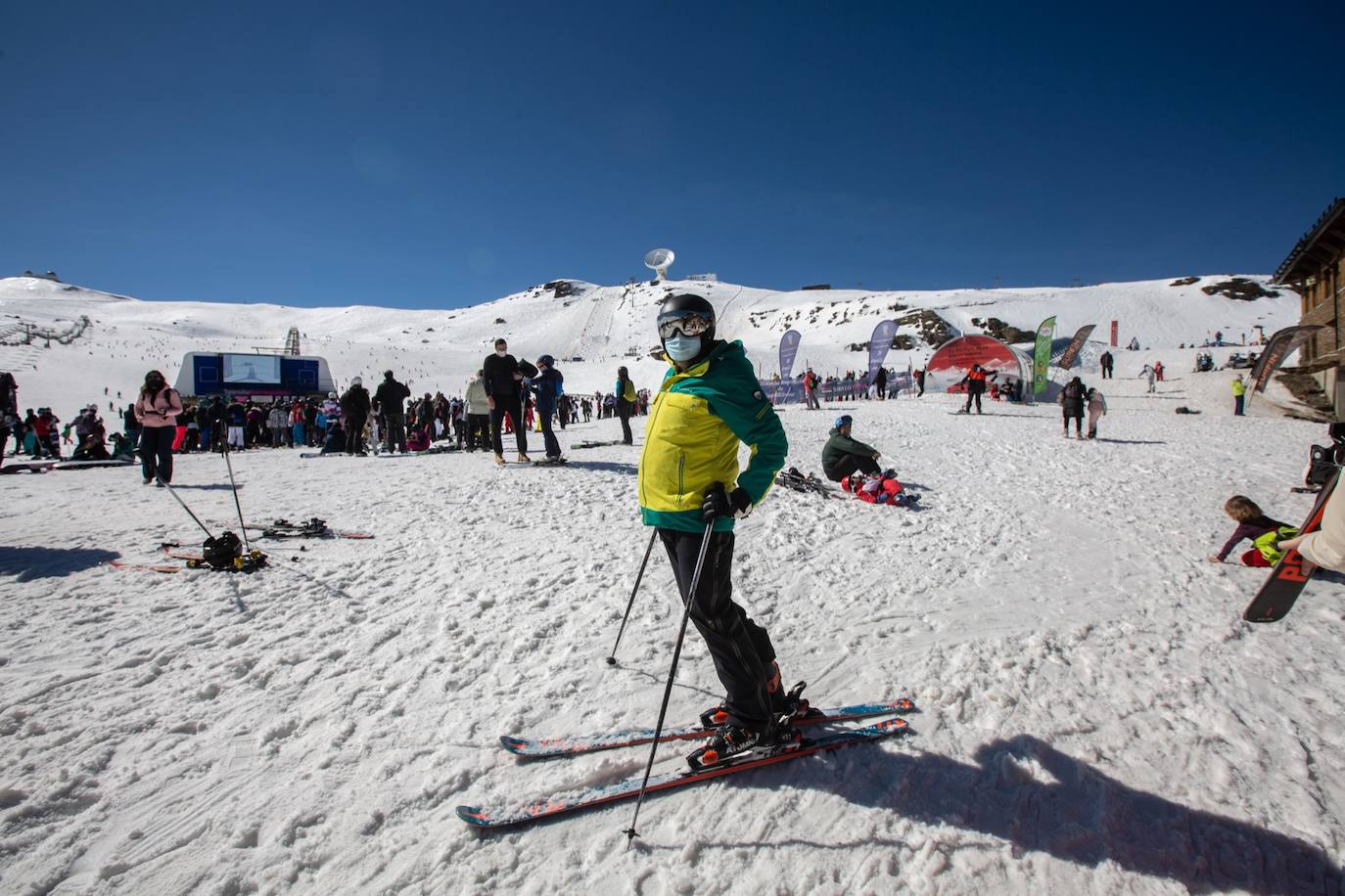 La ocupación hotelera en la estación de esquí se queda bajo mínimos entre semana en un 15% y el sábado y el domingo llega hasta un 30%