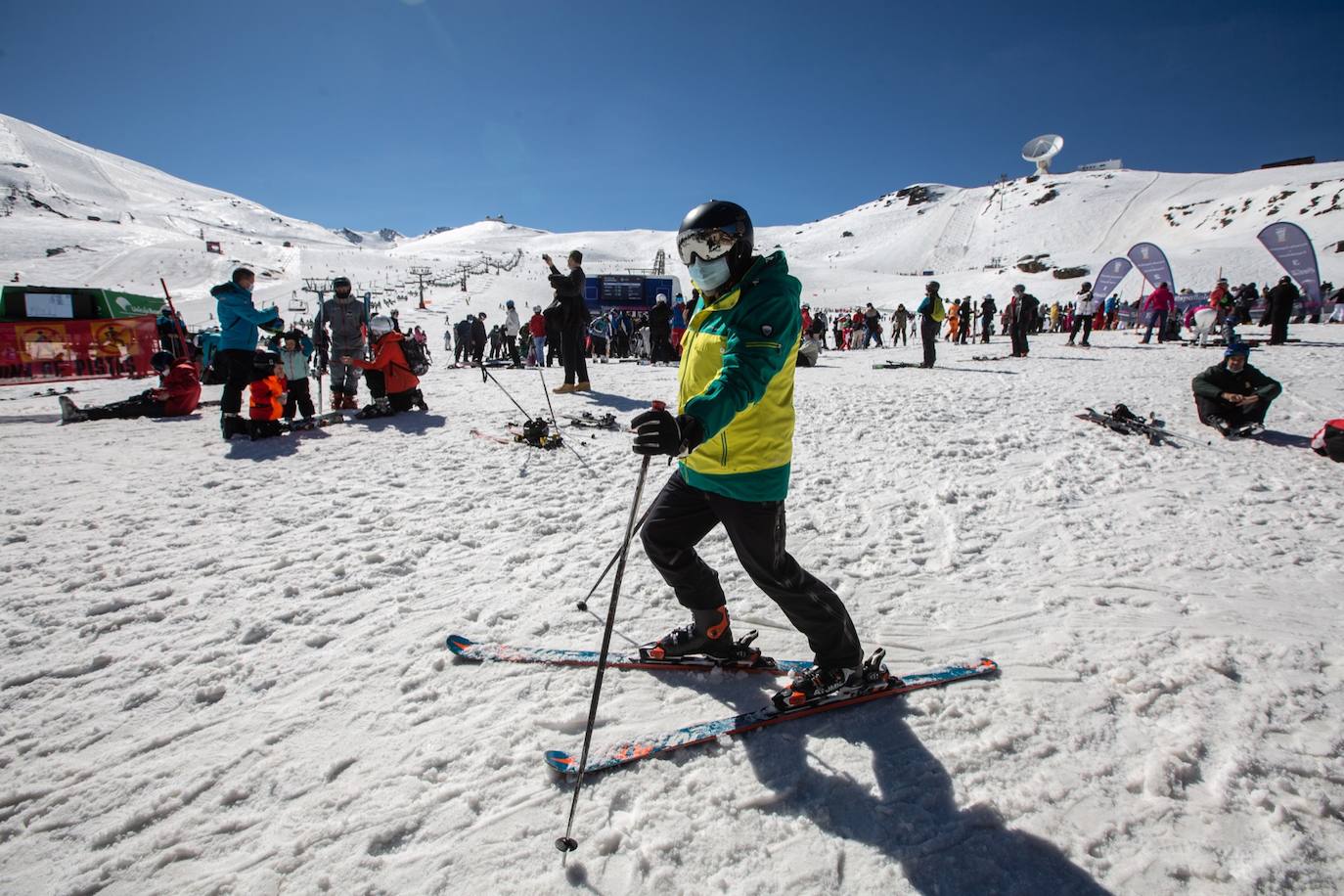 La ocupación hotelera en la estación de esquí se queda bajo mínimos entre semana en un 15% y el sábado y el domingo llega hasta un 30%