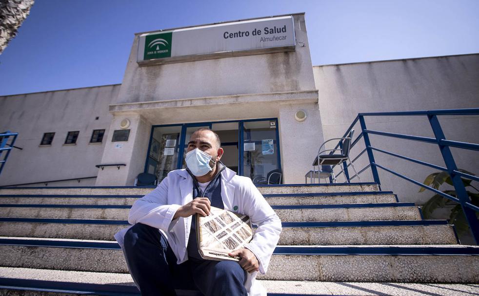 Ejerce desde hace más de siete años en el centro de salud sexitano.