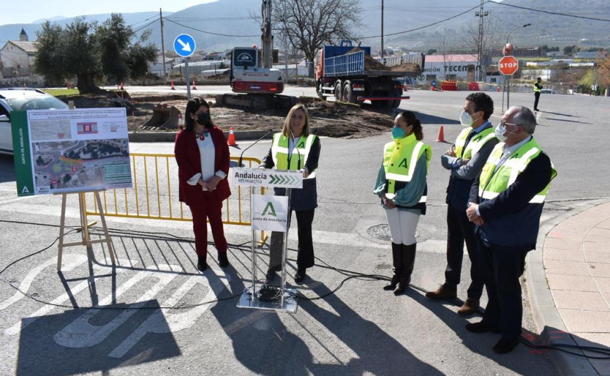 María del Mar Dávila Jiménez, Marifrán Carazo, Maribel Lozano, Enrique Catalina y Jesús Estrella.
