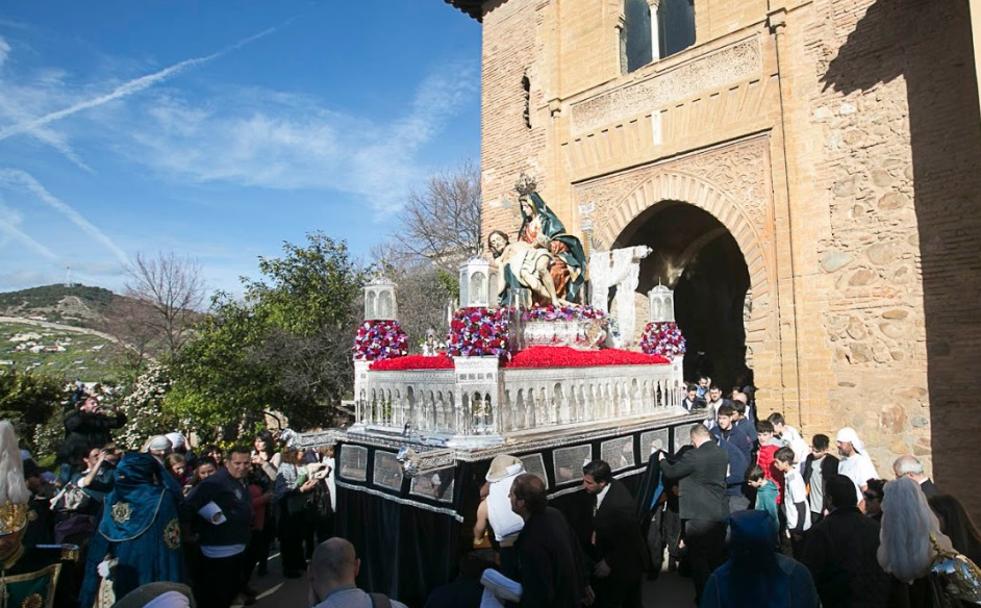 La Alhambra saliendo. 