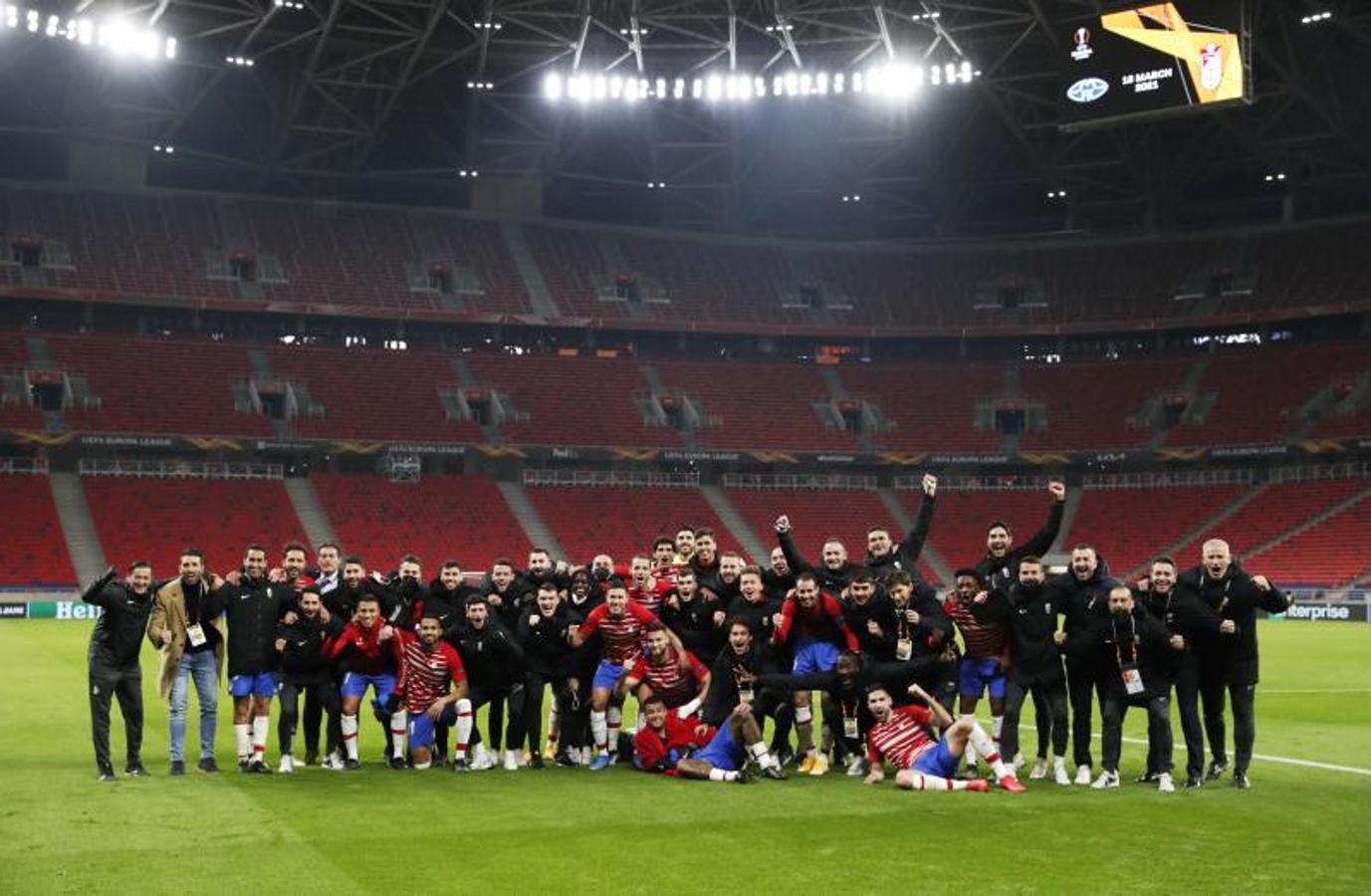 Fotos: Las mejores del Molde-Granada en el estadio Puskas de Budapest