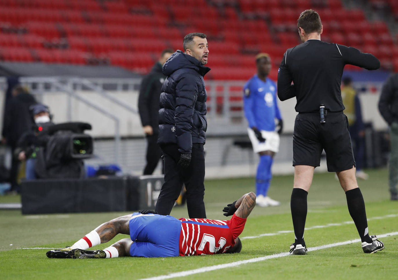 Fotos: Las mejores del Molde-Granada en el estadio Puskas de Budapest