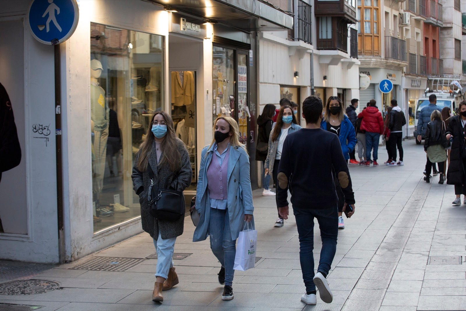 Las calles del centro, muy concurridas con los nuevos horarios comerciales y de hostelería.