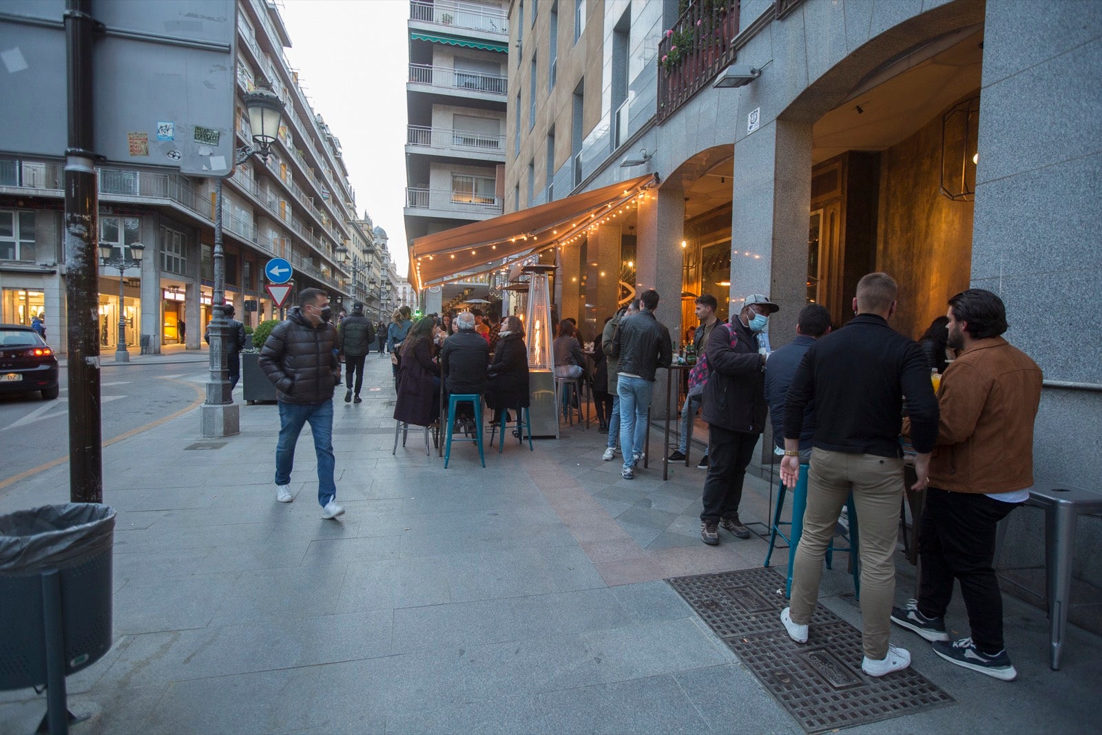 Las calles del centro, muy concurridas con los nuevos horarios comerciales y de hostelería.