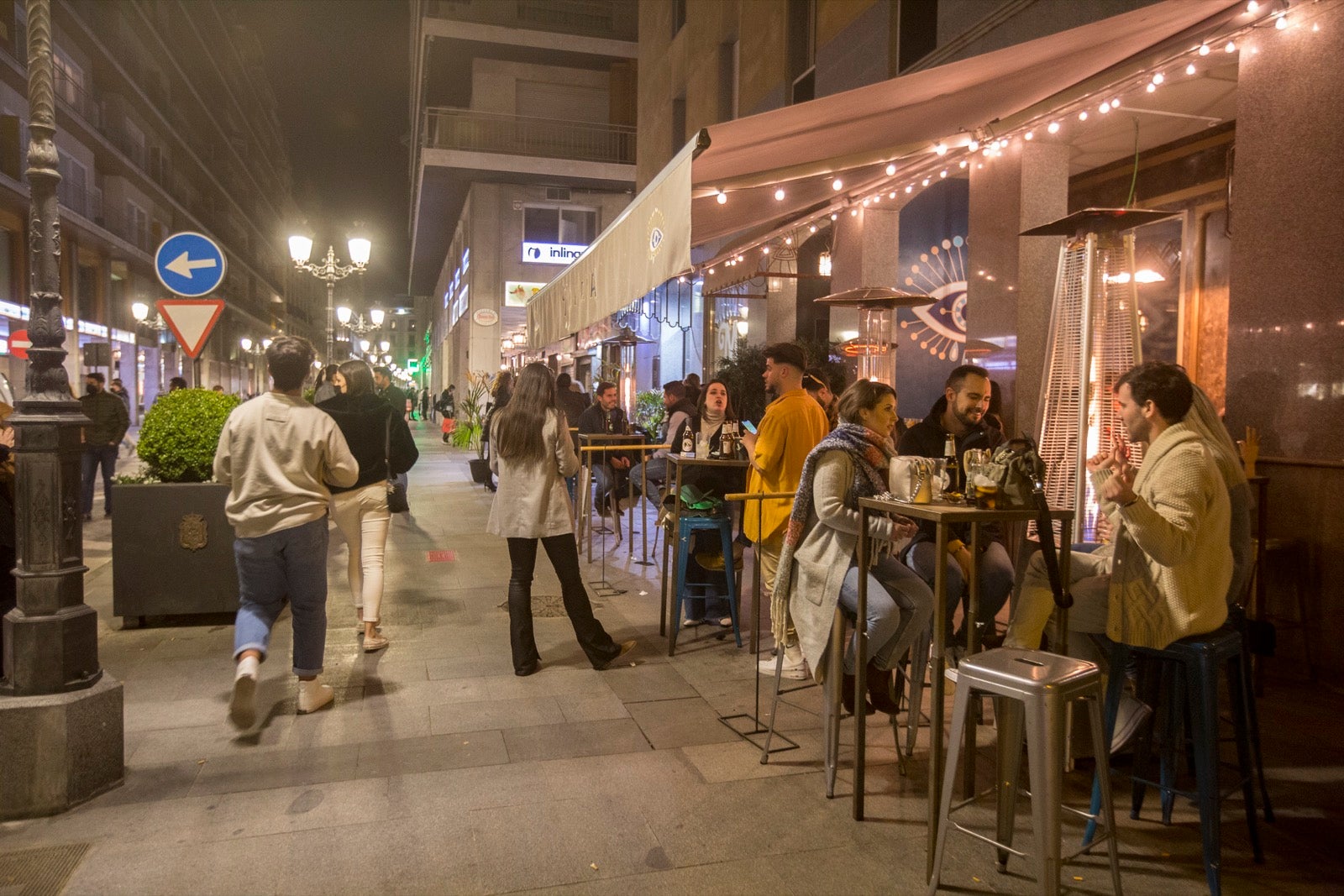 Las calles del centro, muy concurridas con los nuevos horarios comerciales y de hostelería.