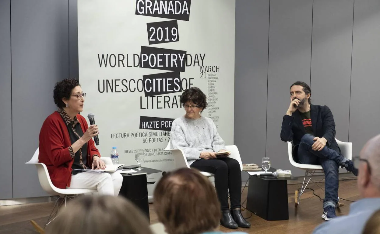 Trinidad Gan, Ángeles Mora y Andrés Neuman, en la inauguración de la edición anterior, en 2019.