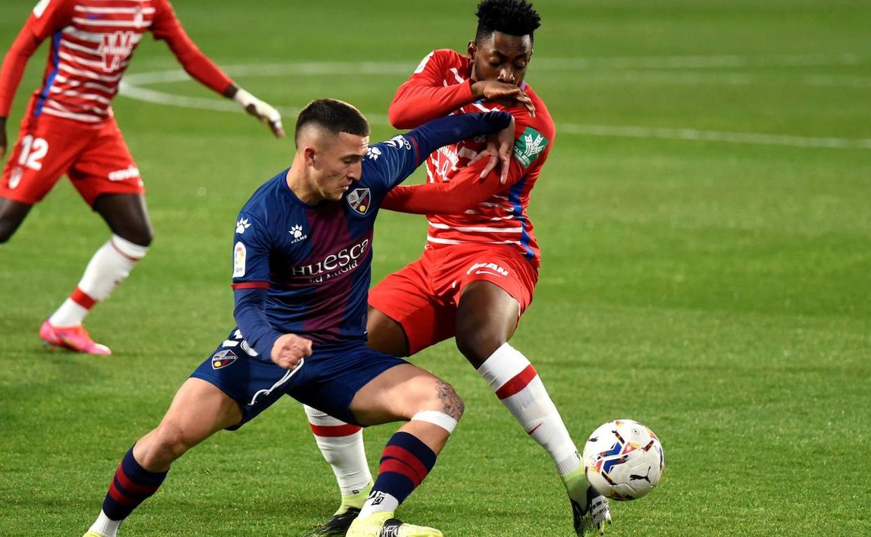 Yan Eteki, en el partido contra el Huesca. 