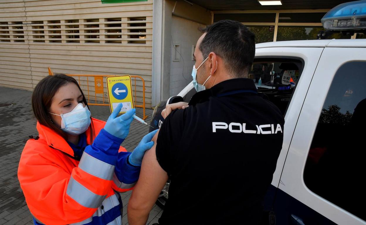 Pandemia coronavirus | Andalucía logra reducir su tasa de contagios pero suma 41 muertos en 24 horas