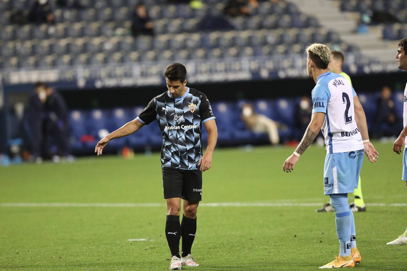 Fotos: Las mejores imágenes del triunfo del Almería en Málaga