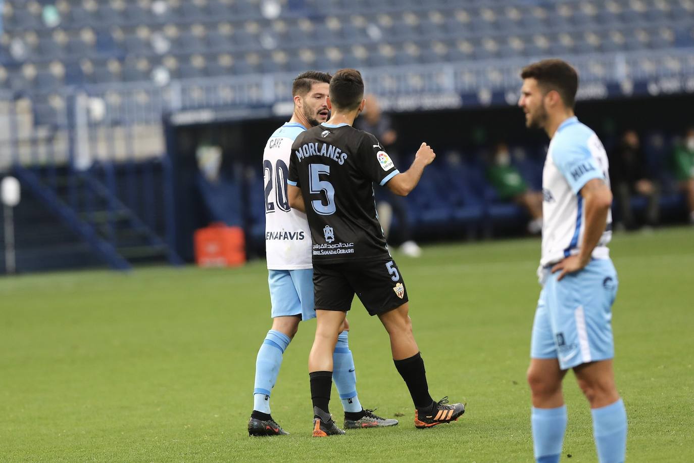 Fotos: Las mejores imágenes del triunfo del Almería en Málaga