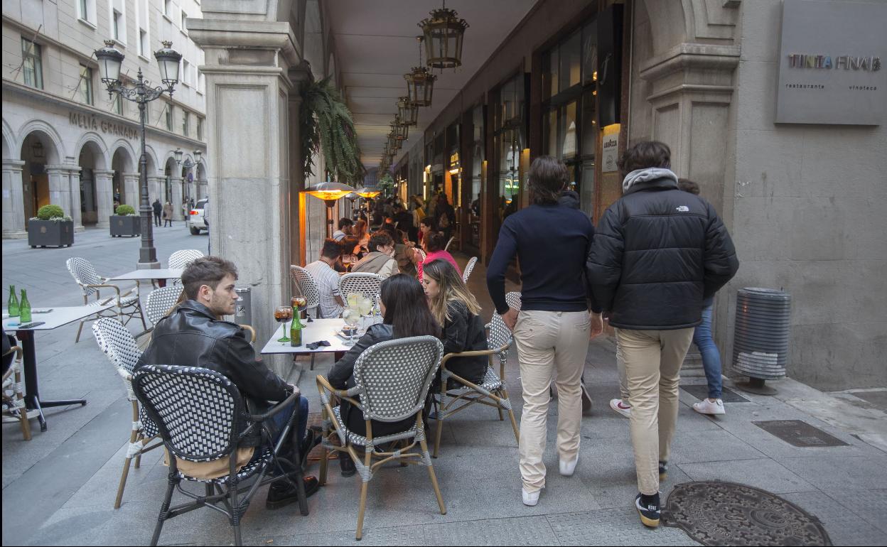 Restricciones y medidas en Andalucía | ¿Cuántas personas se pueden reunir durante la Semana Santa durante?