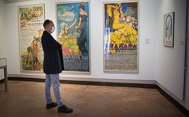 Imagen principal - La exposición recoge carteles desde mediados del siglo XIX hasta los años ochenta. 