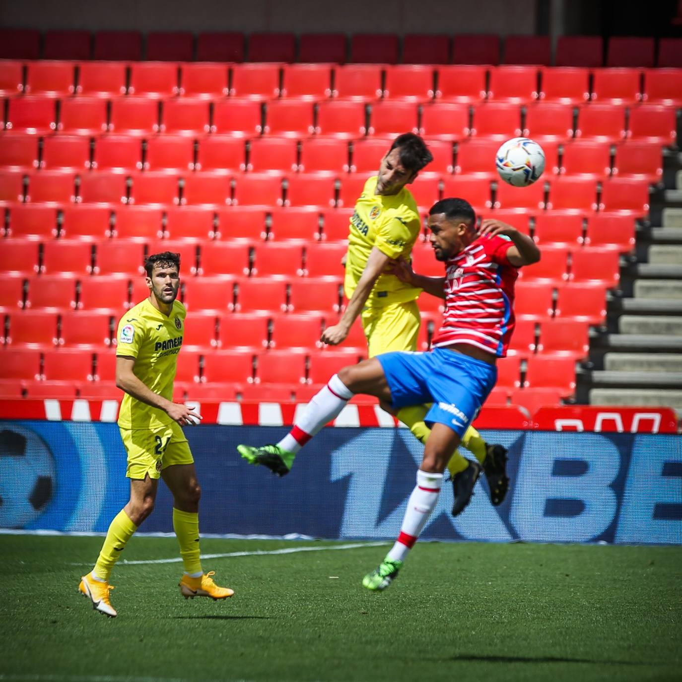 Fotos: Las mejores imágenes del Granada - Villarreal