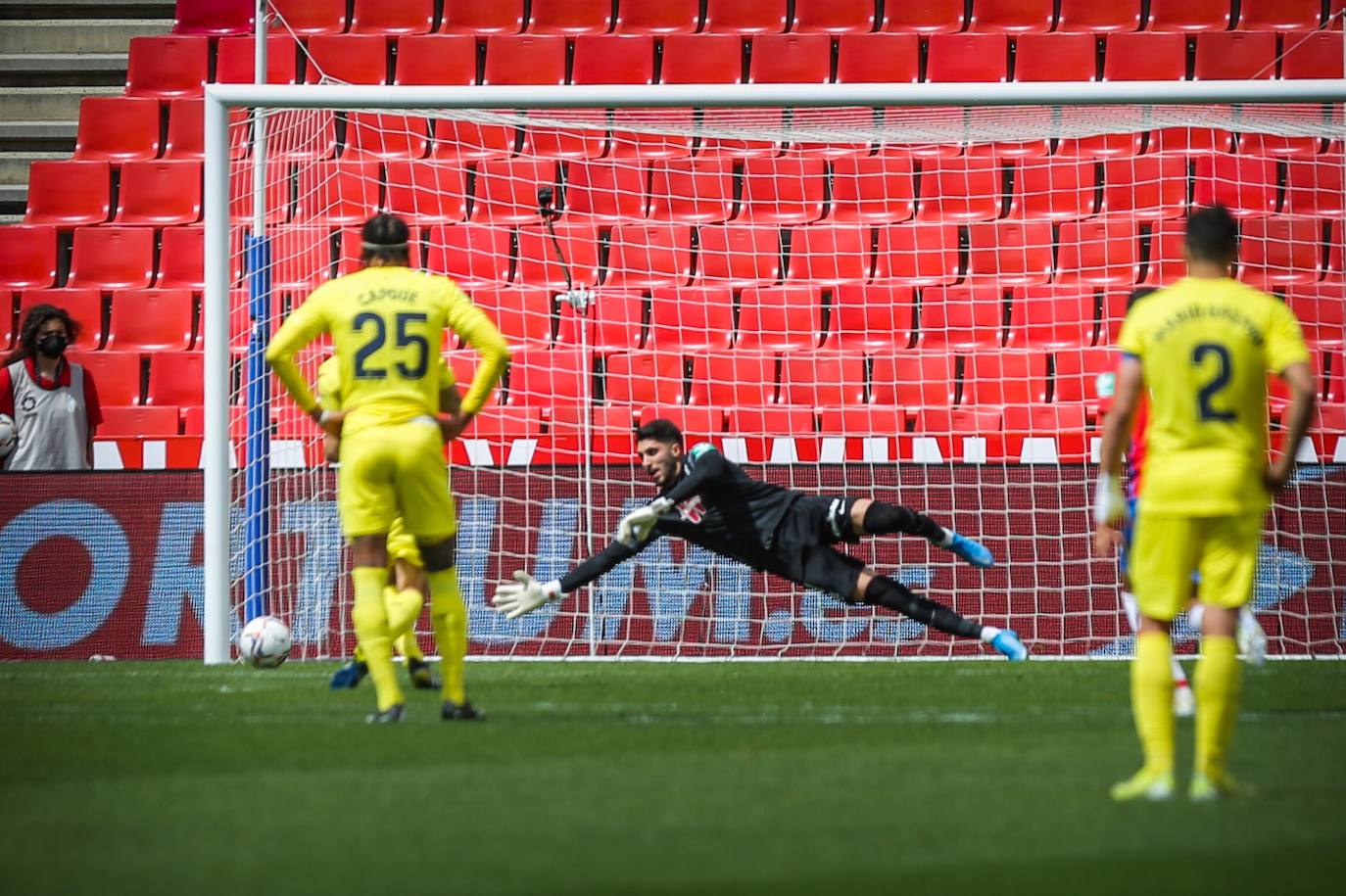 Fotos: Las mejores imágenes del Granada - Villarreal