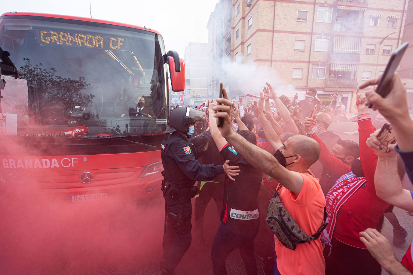 Fotos: El ambiente previo al Granada-Manchester United en el Nuevo Los Cármenes