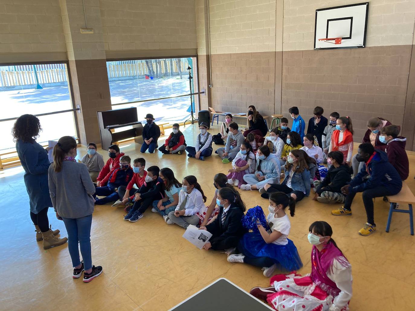 Ensayo con los alumnos y alumnas de Atarfe. 