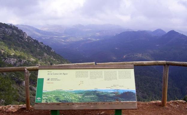 Imagen principal - Senderismo en Granada | Un recorrido para descubrir la magia de la Sierra de Huétor