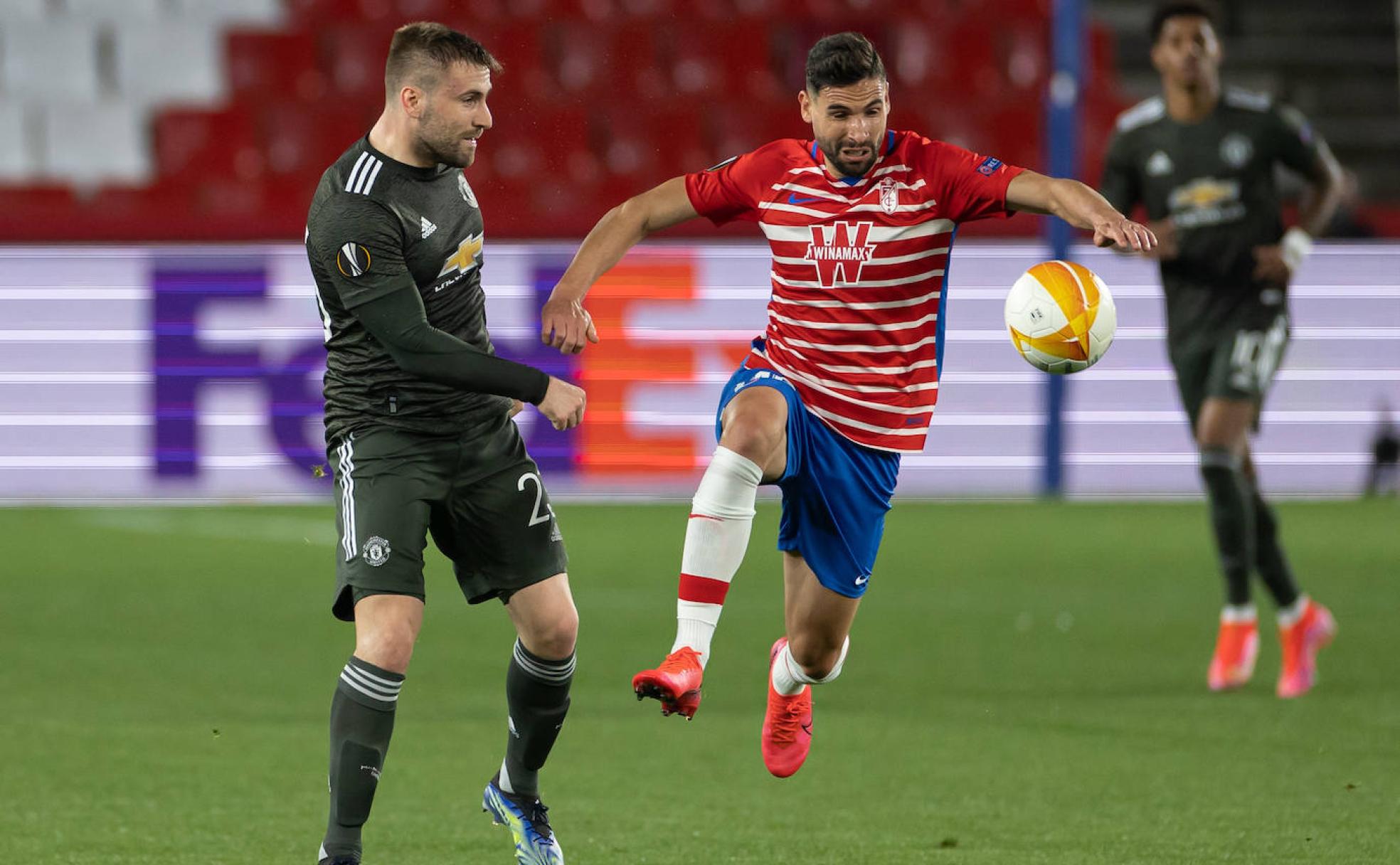 Antonio Puertas, en una acción durante el partido ante el Manchester. 